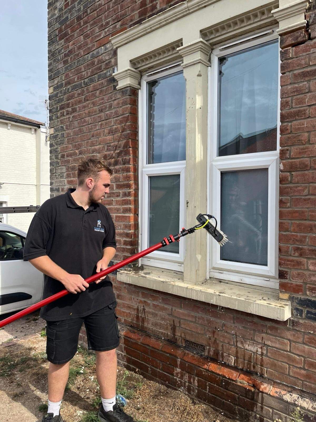 Window & Facade Cleaning